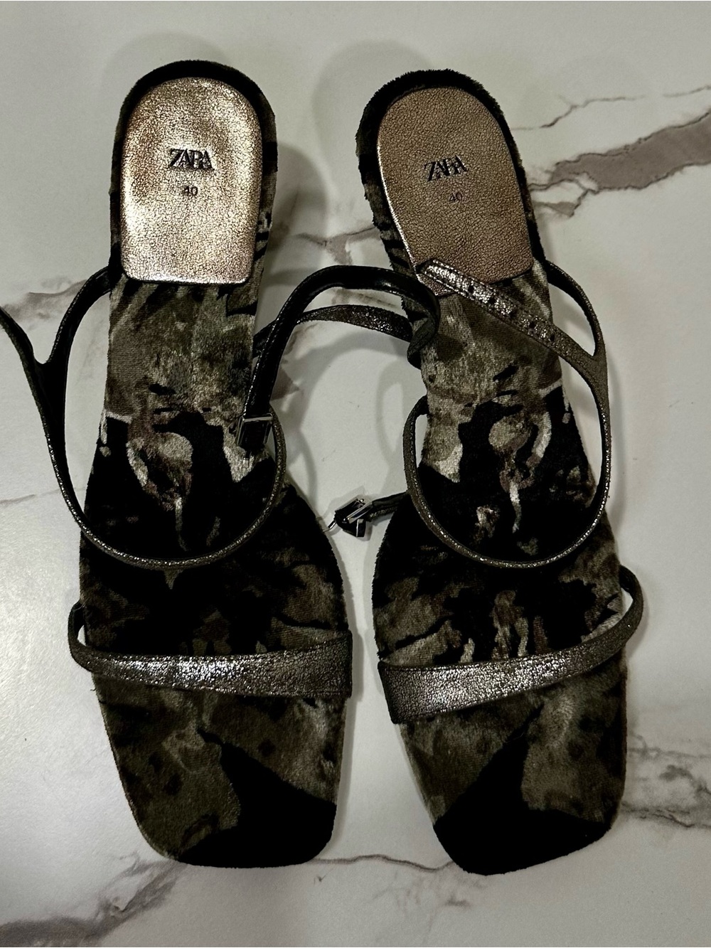 Zara Metallic Gray Strappy Floral Sandals - Picture 6 of 7